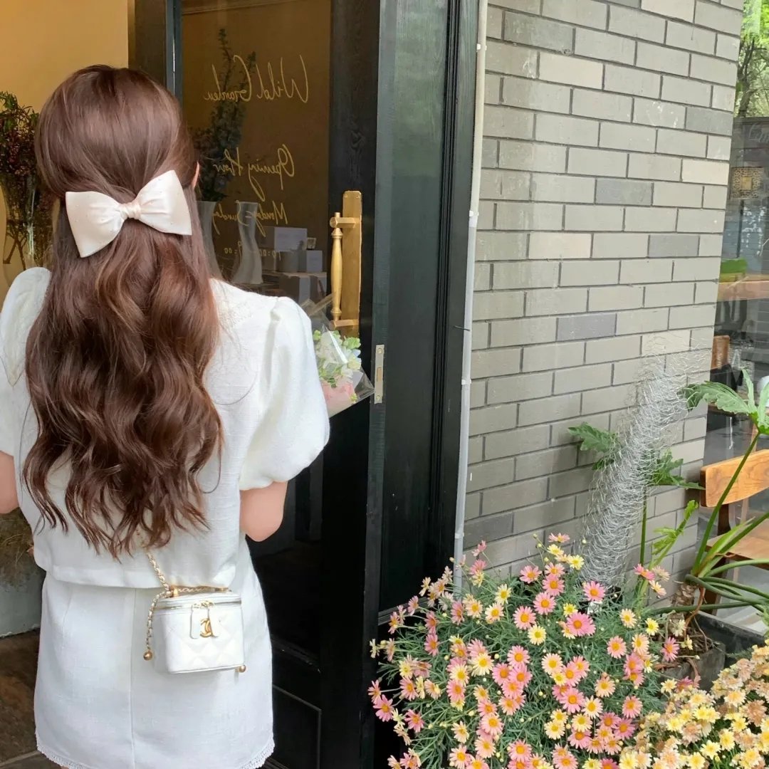沉默一瞬